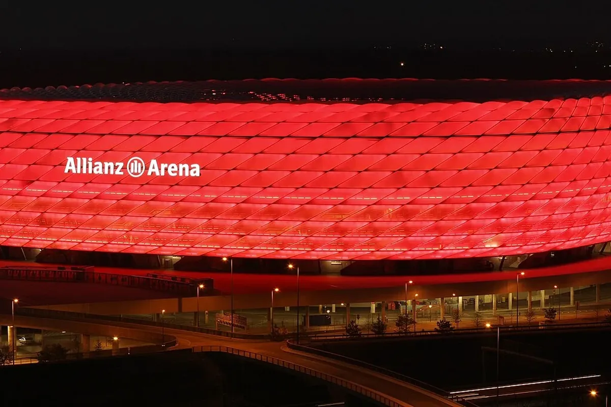 The Allianz Arena in Munich at night