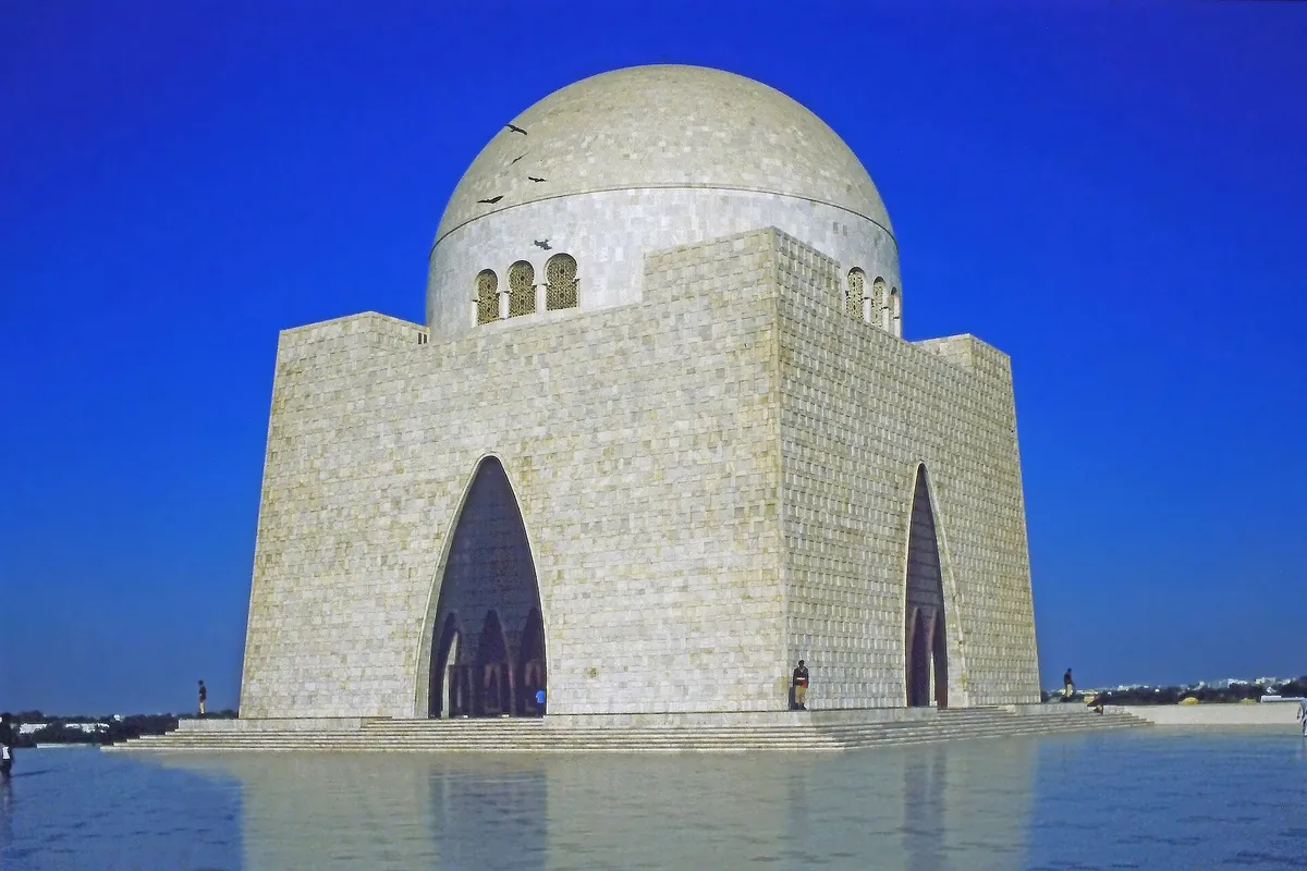 Mazar-e-Quaid, the mausoleum of Quaid-e-Azam Muhammad Ali Jinnah, in Karachi