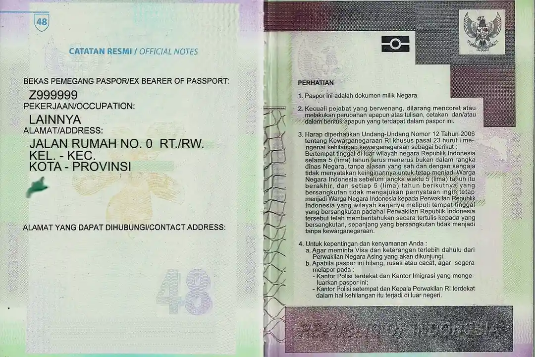 An e-passport's official notes and cover (illustrative photo: Wikimedia Commons)
