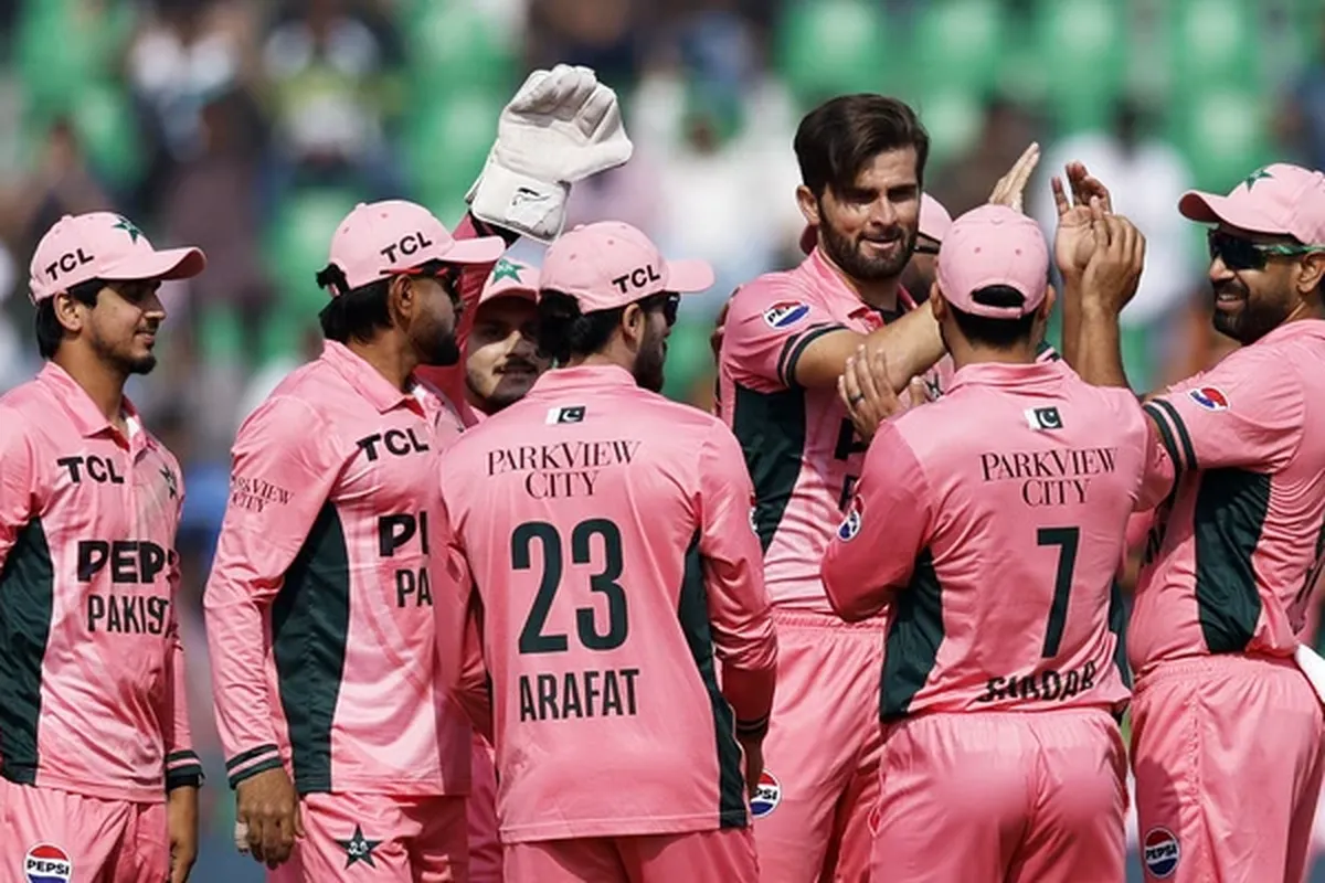 Pakistan captain Shaheen Shah Afridi celebrates with teammates during the tri-series match against England at Gaddafi Stadium