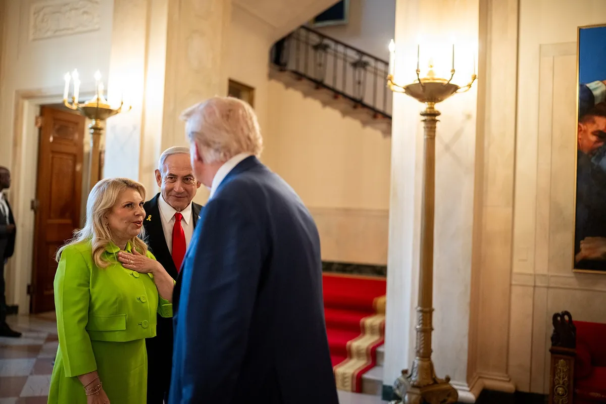 Israeli Prime Minister Benjamin Netanyahu with his wife Sara meeting US President Donald Trump at the White House