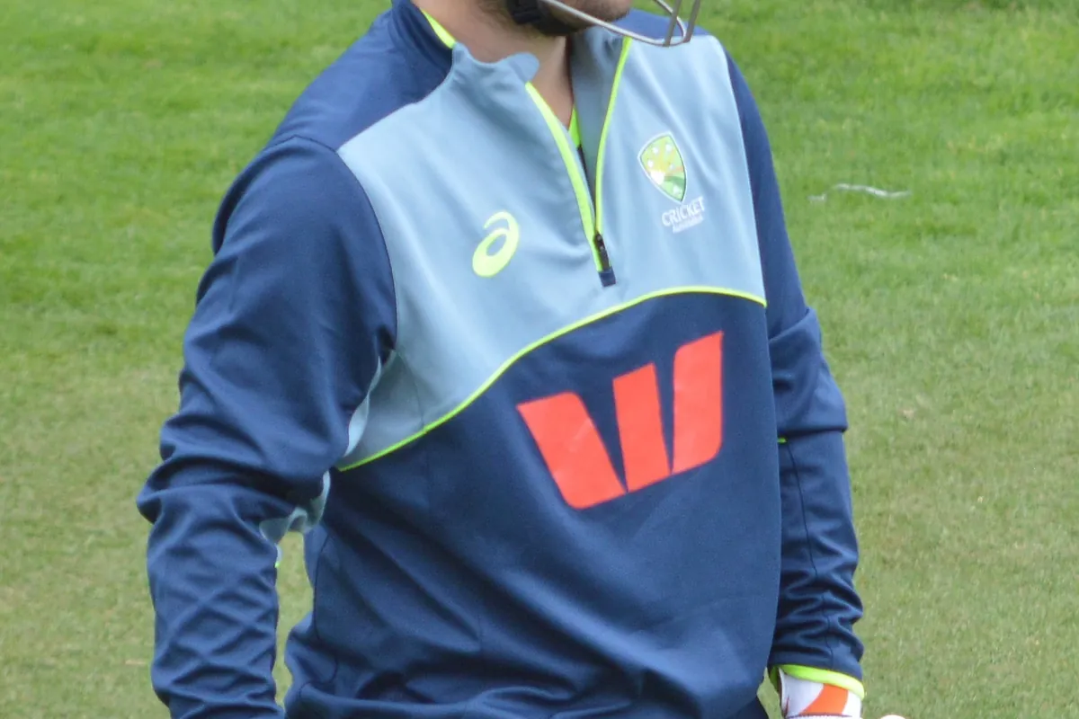 Josh Inglis batting for Australia