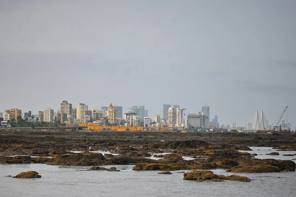 The Mumbai skyline at Bandra (photo: Wikimedia Commons)