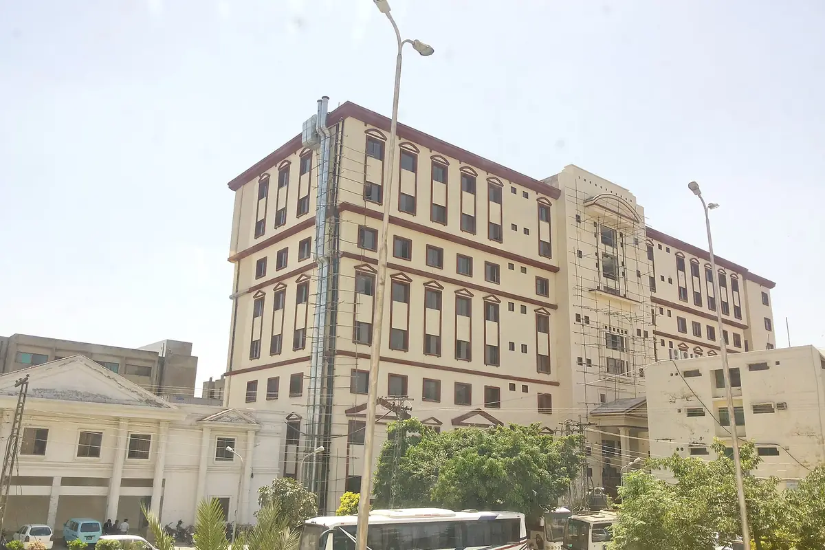 لاہور میں سروسز اسپتال کا نیا آؤٹ پیشنٹ ڈیپارٹمنٹ