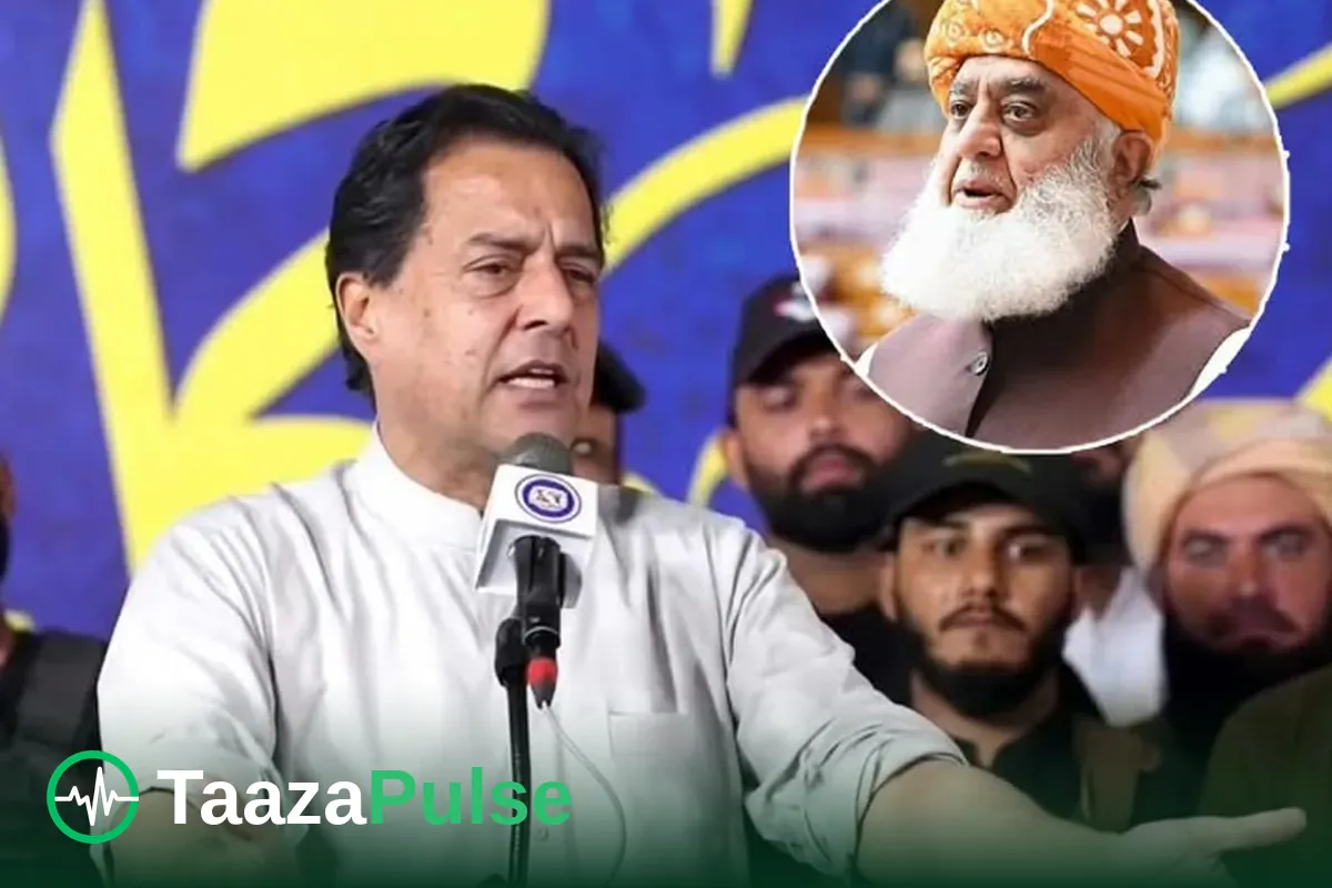Captain (retd) Muhammad Safdar addressing the Khatm-e-Nabuwwat conference, with Maulana Fazlur Rehman pictured in an inset